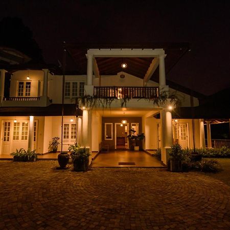 Bed and Breakfast Kingsman House Kandy Esterno foto