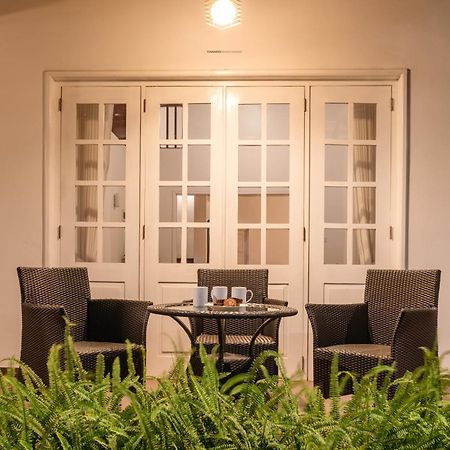 Bed and Breakfast Kingsman House Kandy Esterno foto