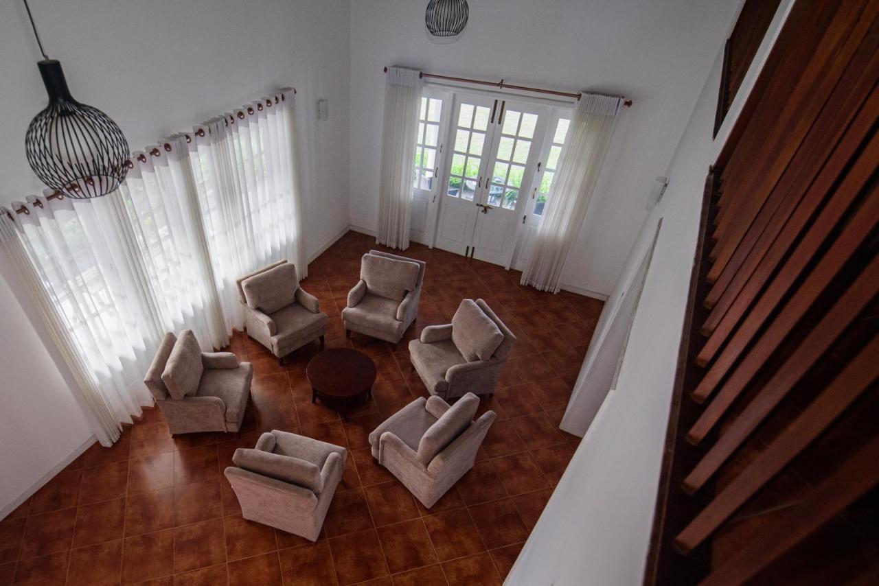 Bed and Breakfast Kingsman House Kandy Esterno foto