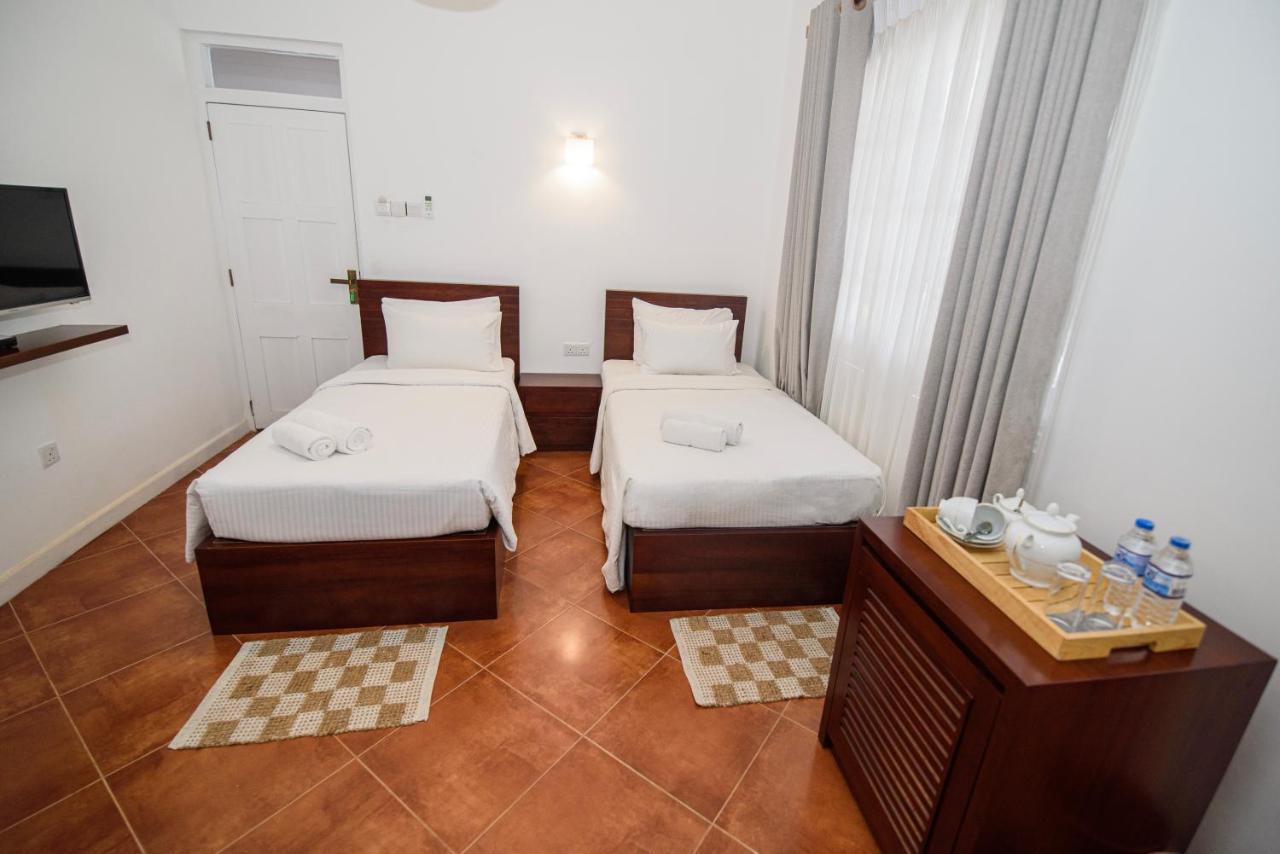 Bed and Breakfast Kingsman House Kandy Esterno foto