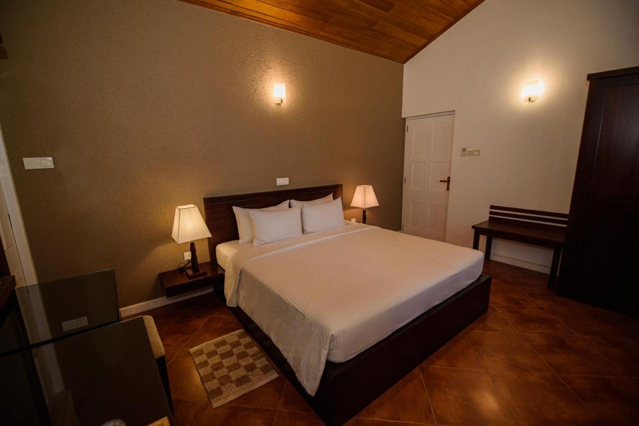 Bed and Breakfast Kingsman House Kandy Esterno foto