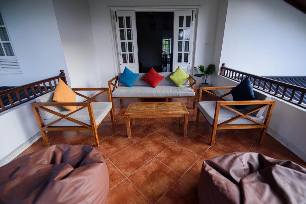 Bed and Breakfast Kingsman House Kandy Esterno foto