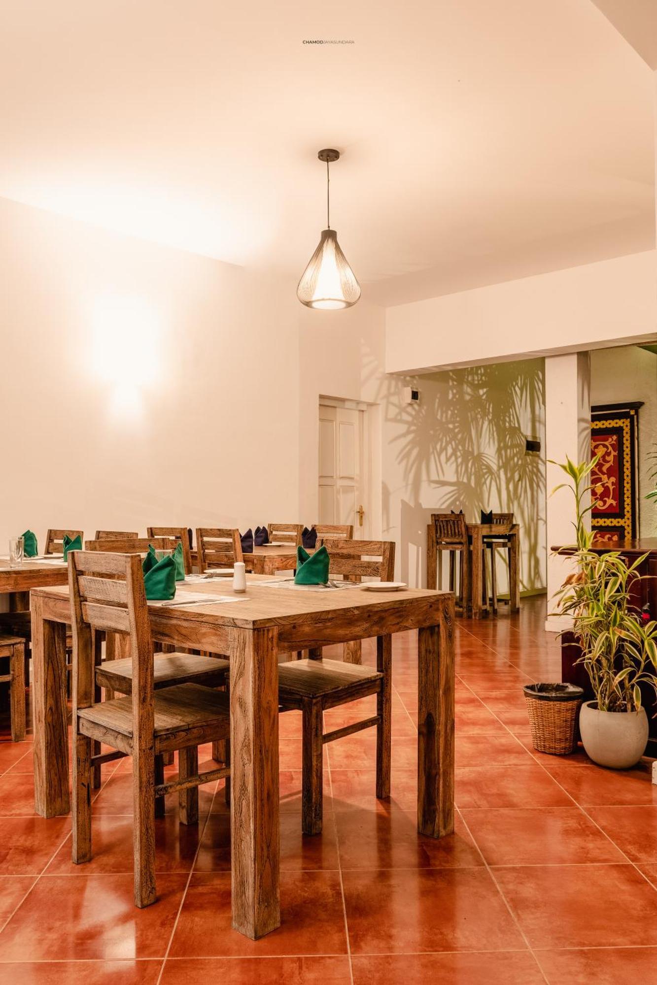 Bed and Breakfast Kingsman House Kandy Esterno foto